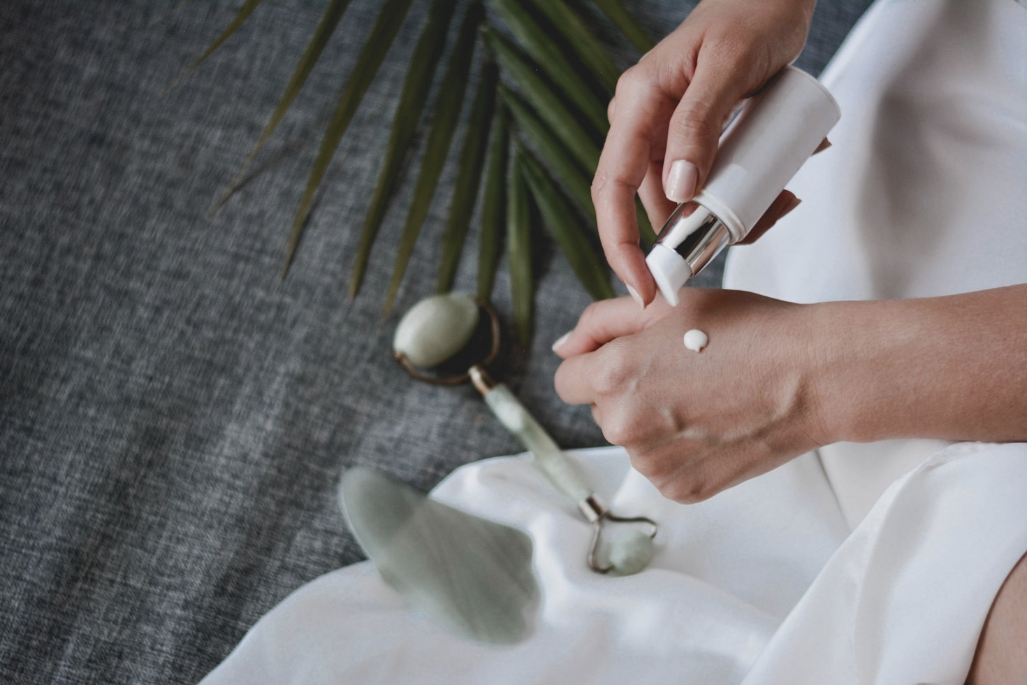 Morning vs. Night Skincare Routines